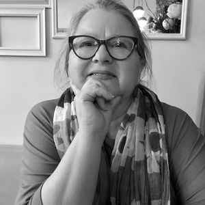 Meet your Posher, Lettie